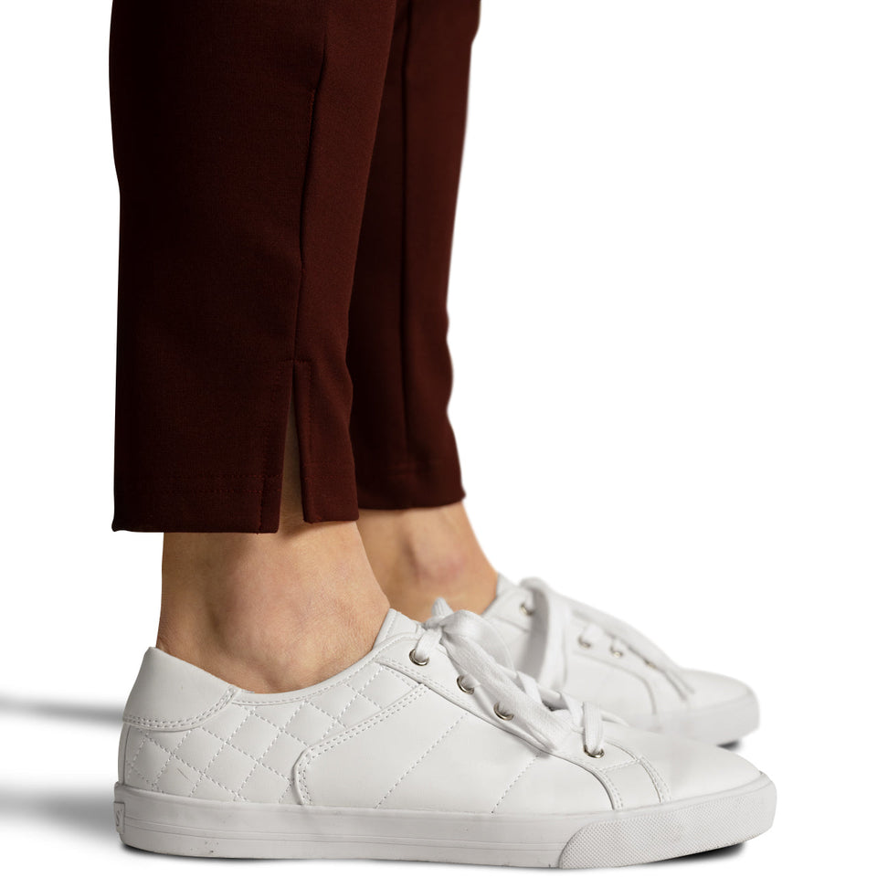 The Essential Ankle Pant - Merlot